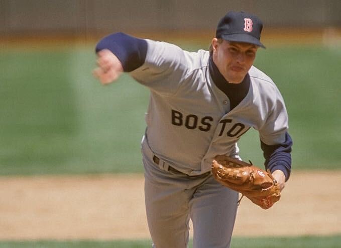 Former Boston Red Sox pitcher dies at 65