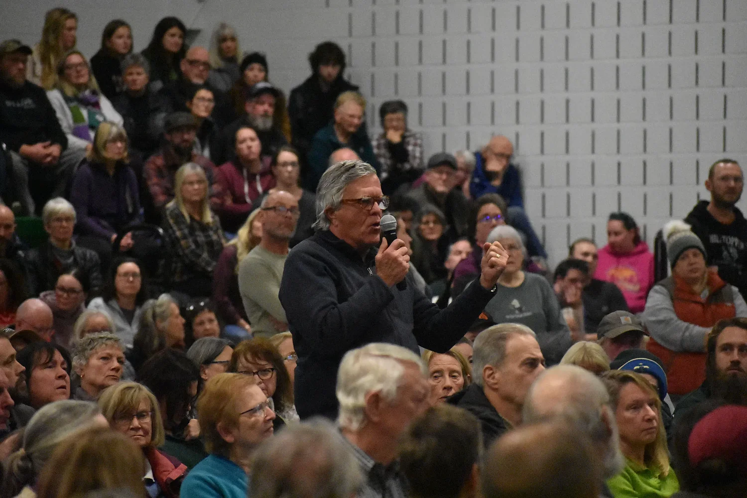Residents vote overwhelmingly against shuttering high school grades at Vermont school