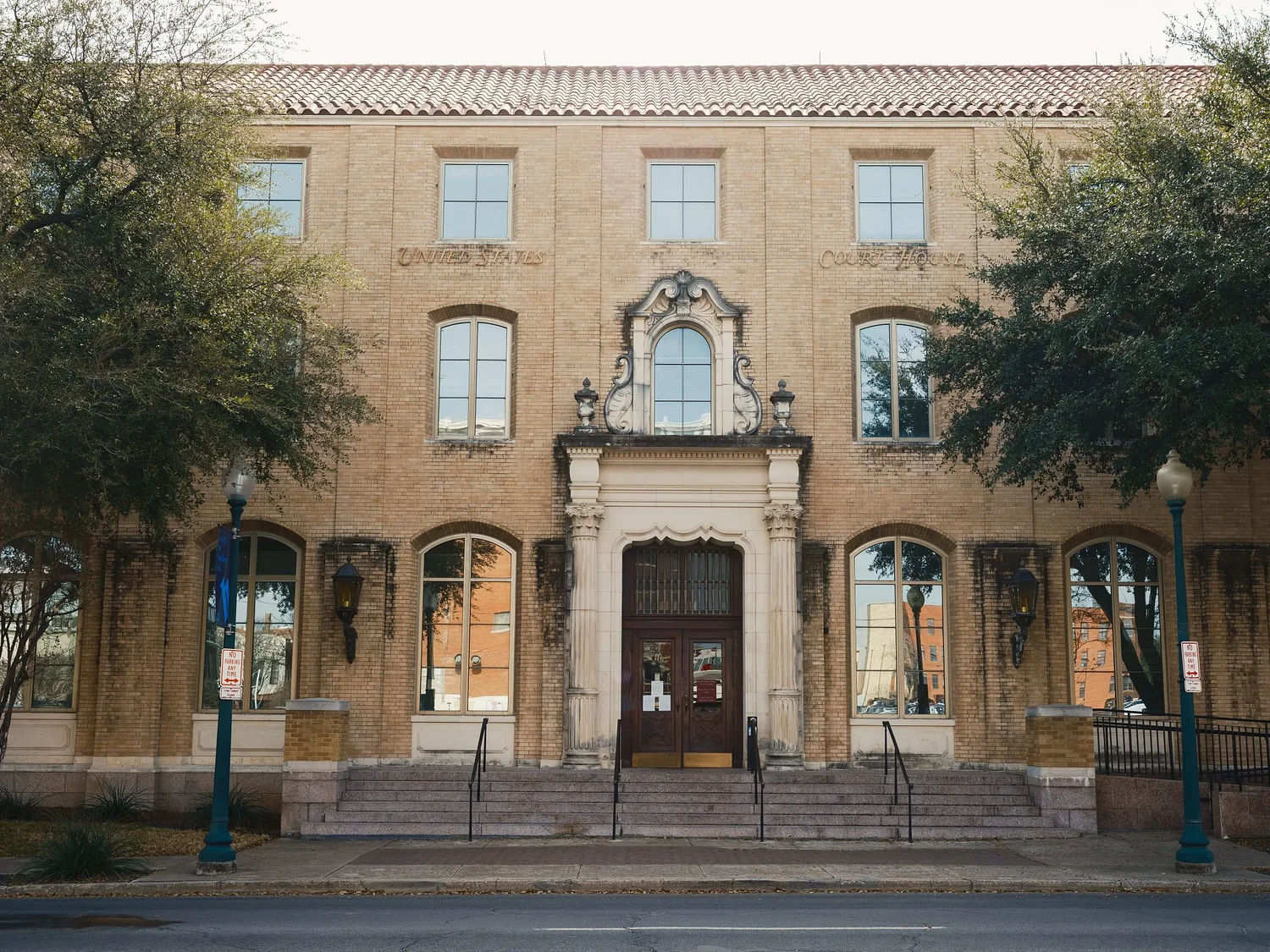 Waco's downtown courthouse, up for sale, is home to New Deal legacy
