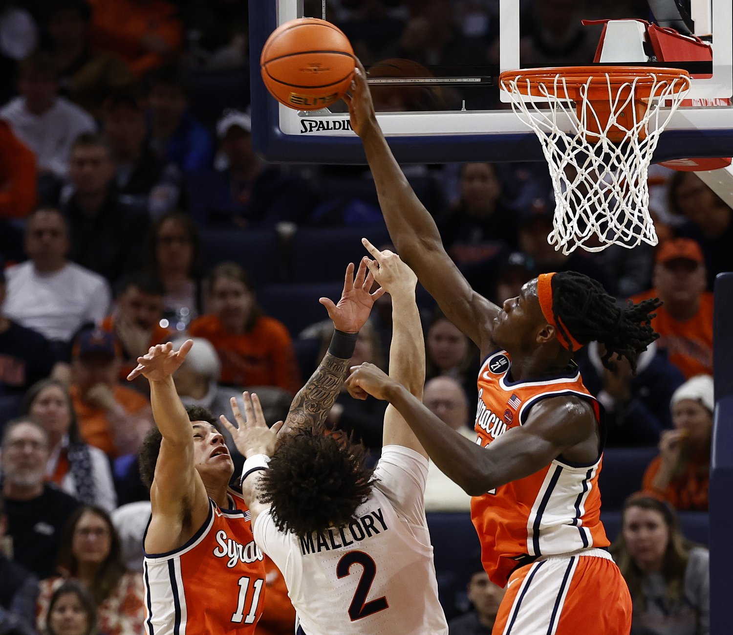 Syracuse center William Kyle signs with Los Angeles Lakers