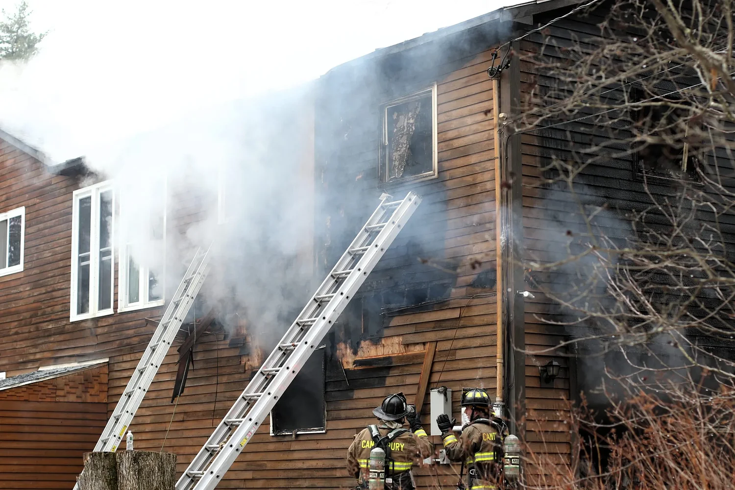 Fire destroys home and cars in Canterbury