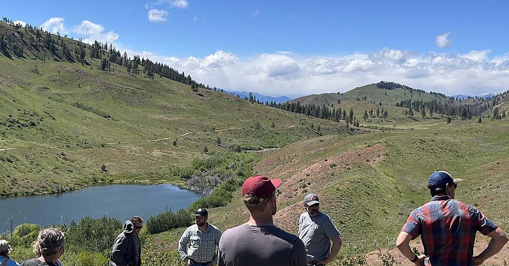 Report raises possibility of doing away with Wash. Fish and Wildlife Commission