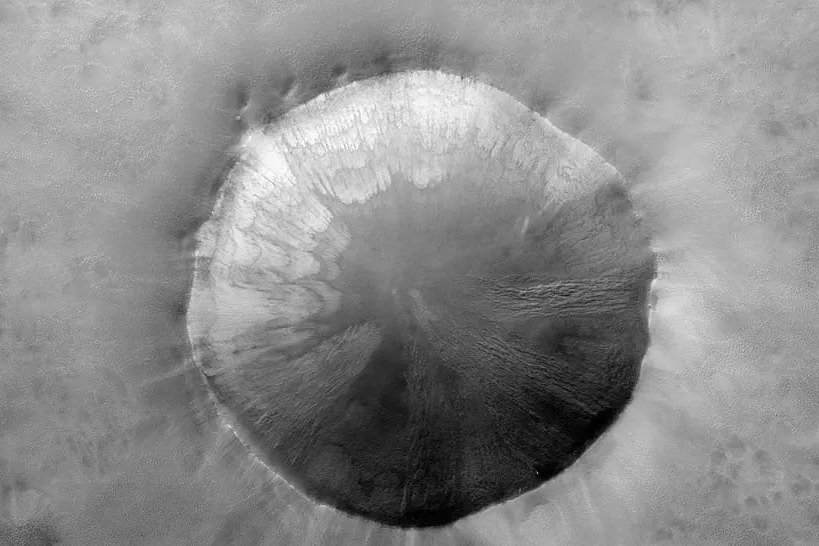 Strange 'paint' patterns found on Mars could pass for modern art