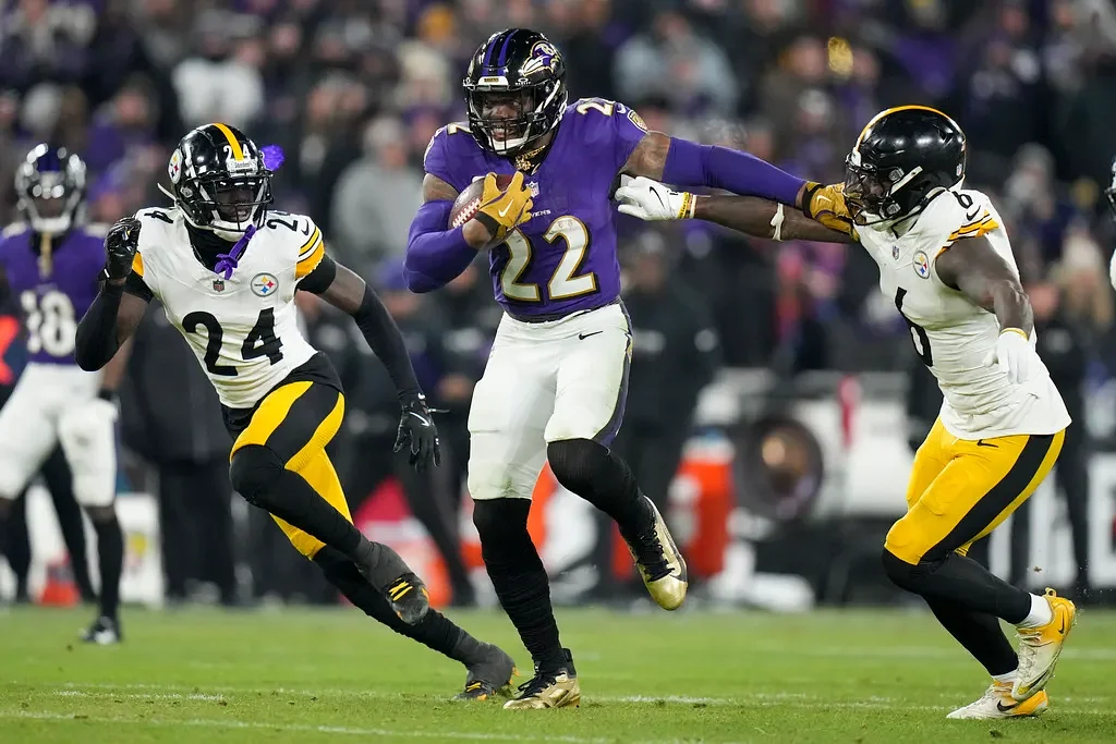 Ravens run over rival Steelers 28-14 in the AFC playoffs
