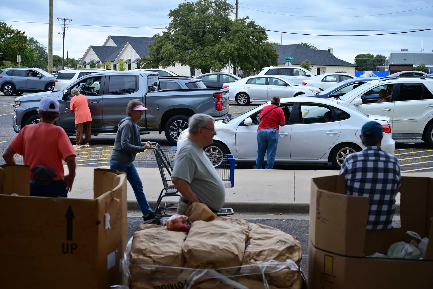 The federal shutdown will halt November SNAP benefits. Here’s what you need to know.  