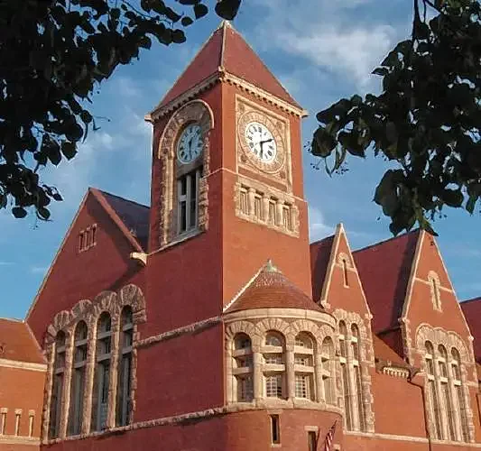 Draft report warns Amherst schools losing share of town budget, urges long-term fixes