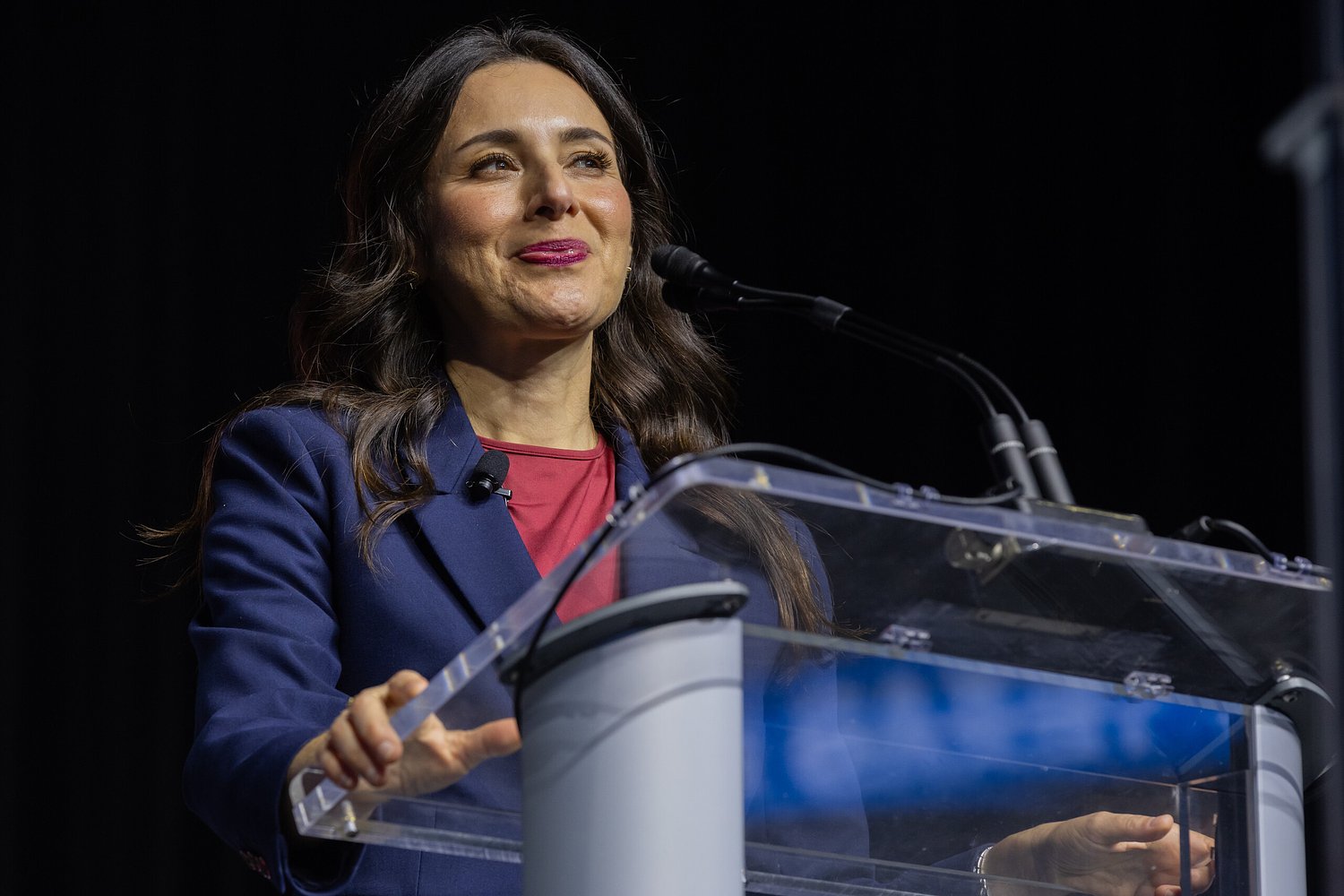 Gina Hinojosa proposes sending every Texas household $1,500 in her bid to oust Greg Abbott