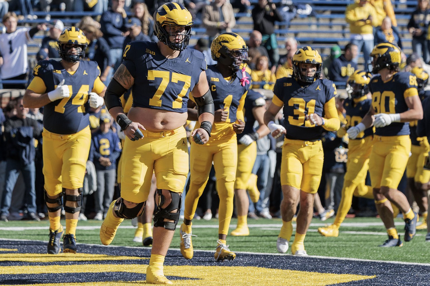 Michigan down another starting o-lineman, defensive tackle vs. Indiana