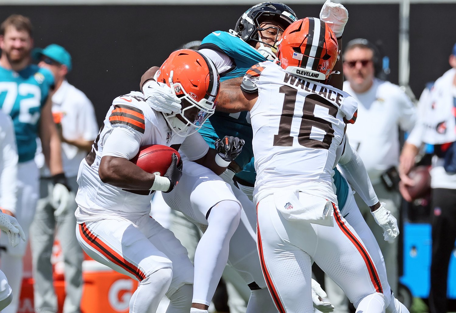 Browns RB Dylan Sampson has a chance to return Sunday vs. the Ravens: ‘I miss it’