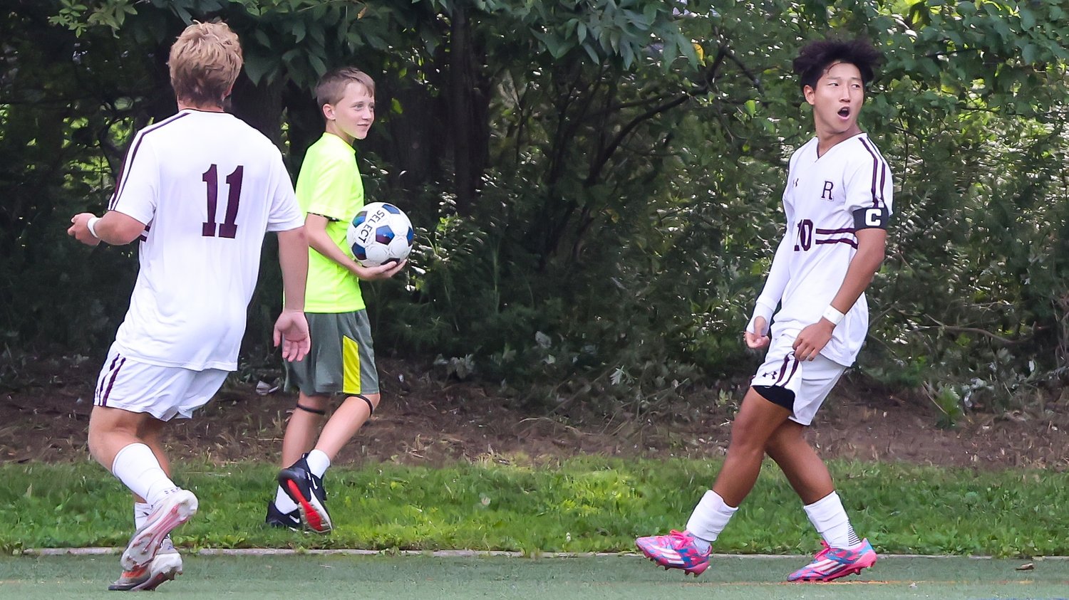 Two goals in the final five minutes spark boys soccer county quarterfinals upset