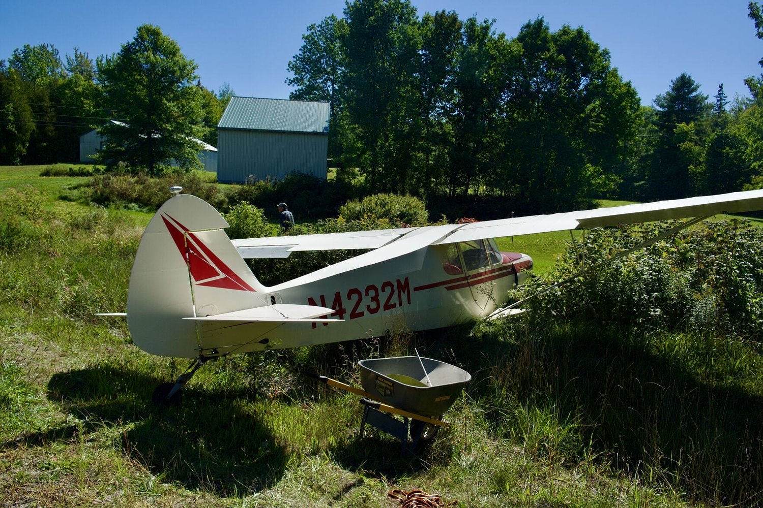 Small plane ends up off road in Lincolnville