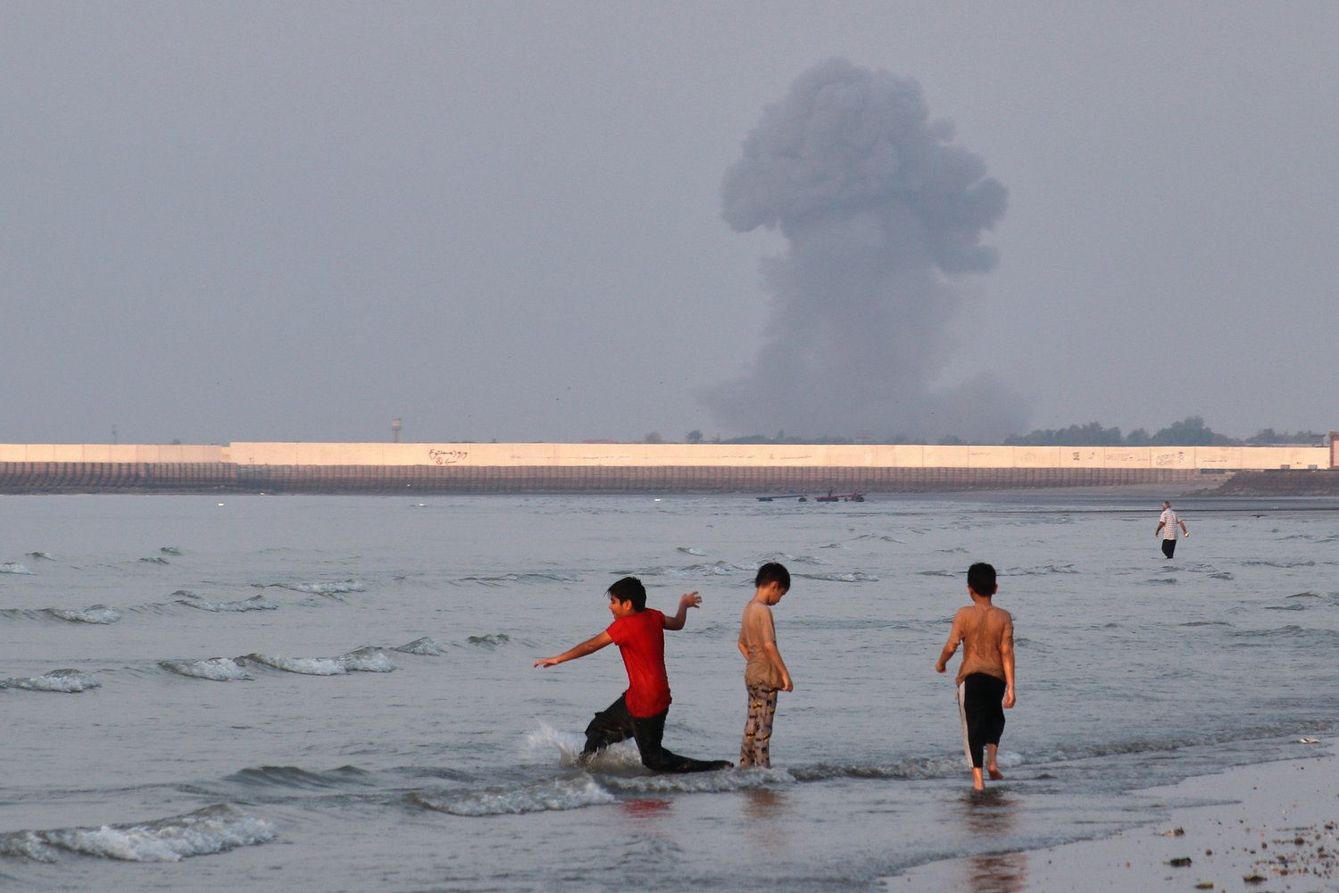 US attacks Iran and Tehran retaliates as both vie for control of Strait of Hormuz