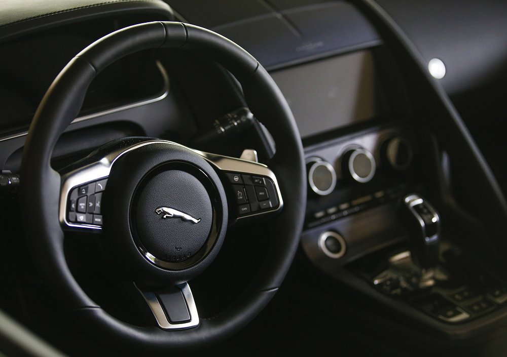9 different Land Rover and Jaguar vehicles from multiple model years recalled for power loss defect