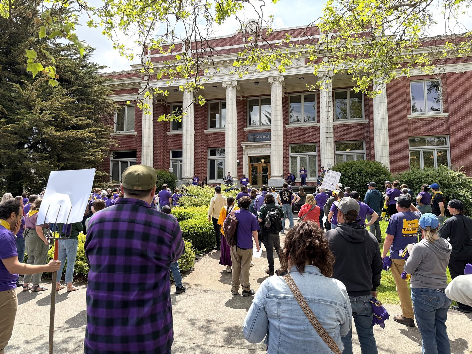 Strike imminent at UO; union says universities failed to make ‘acceptable offer’