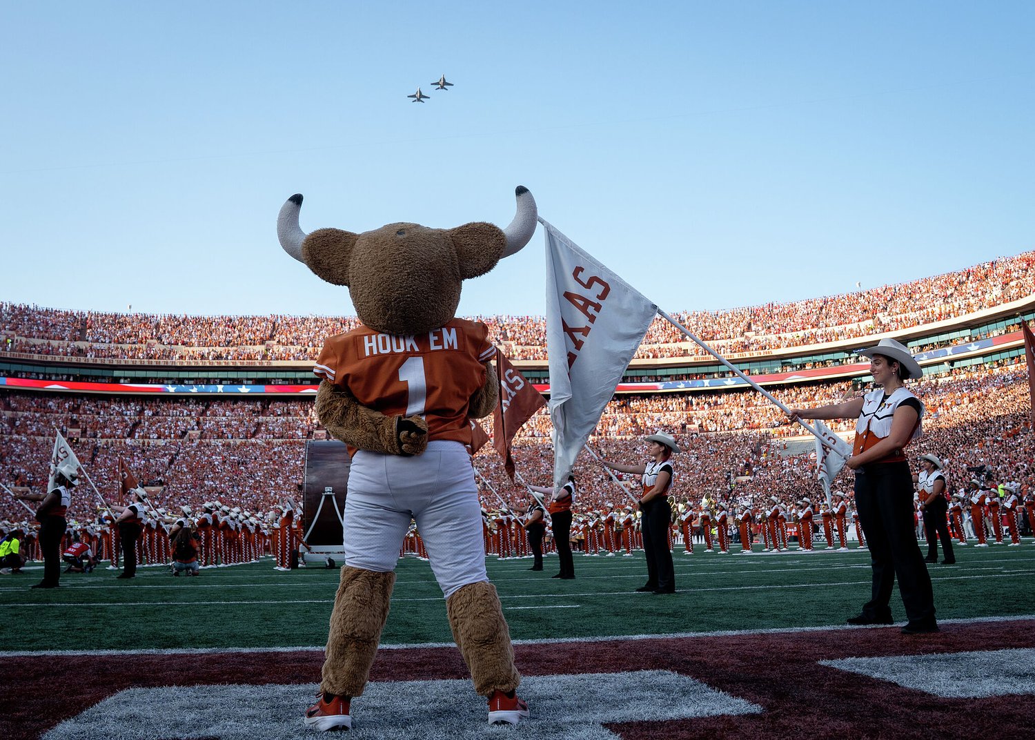 Records show how UT leaders tracked fallout of Bo French's racist tweet before response