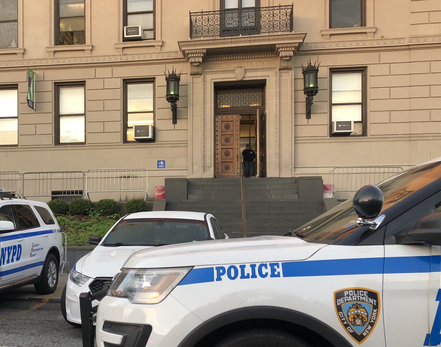 Staten Island man arrested with switchblade, 100+ oxycodone pills
