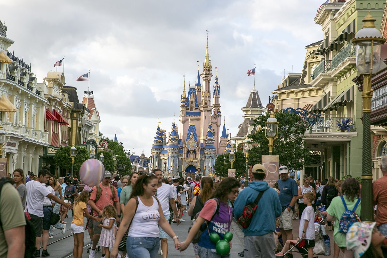 Disney World under peak heat advisory on hottest day of the week