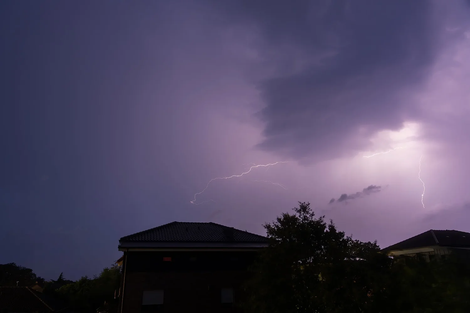 Good Morning, News: Lightning in Portland, Hegseth Questions Military Testosterone, and Trump Talk Tonight to Reveal New Confusions. By Suzette Smith.