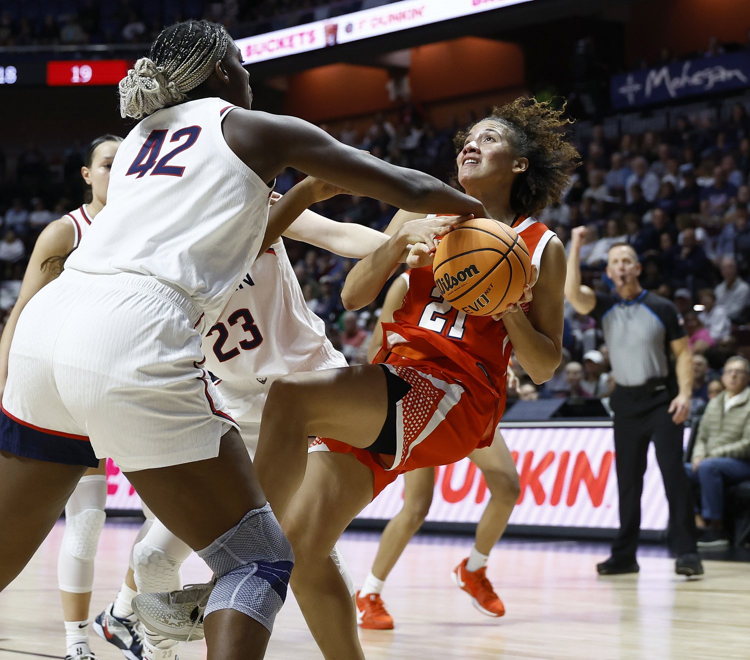Syracuse’s Emely Rodriguez shines in exhibition loss to Connecticut