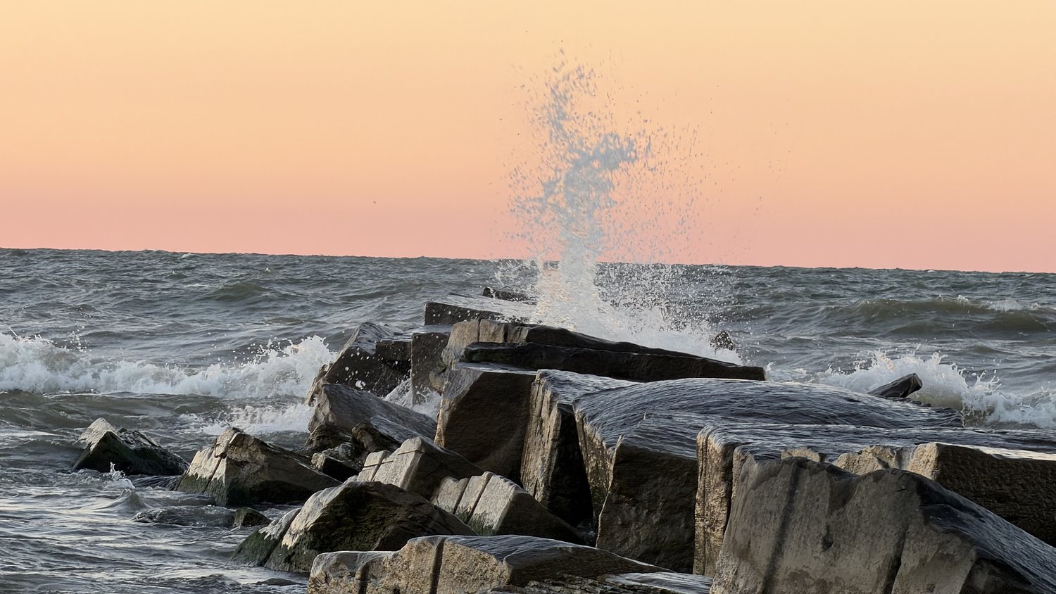 Lake Erie could churn up 13-foot waves as powerful winds sweep in