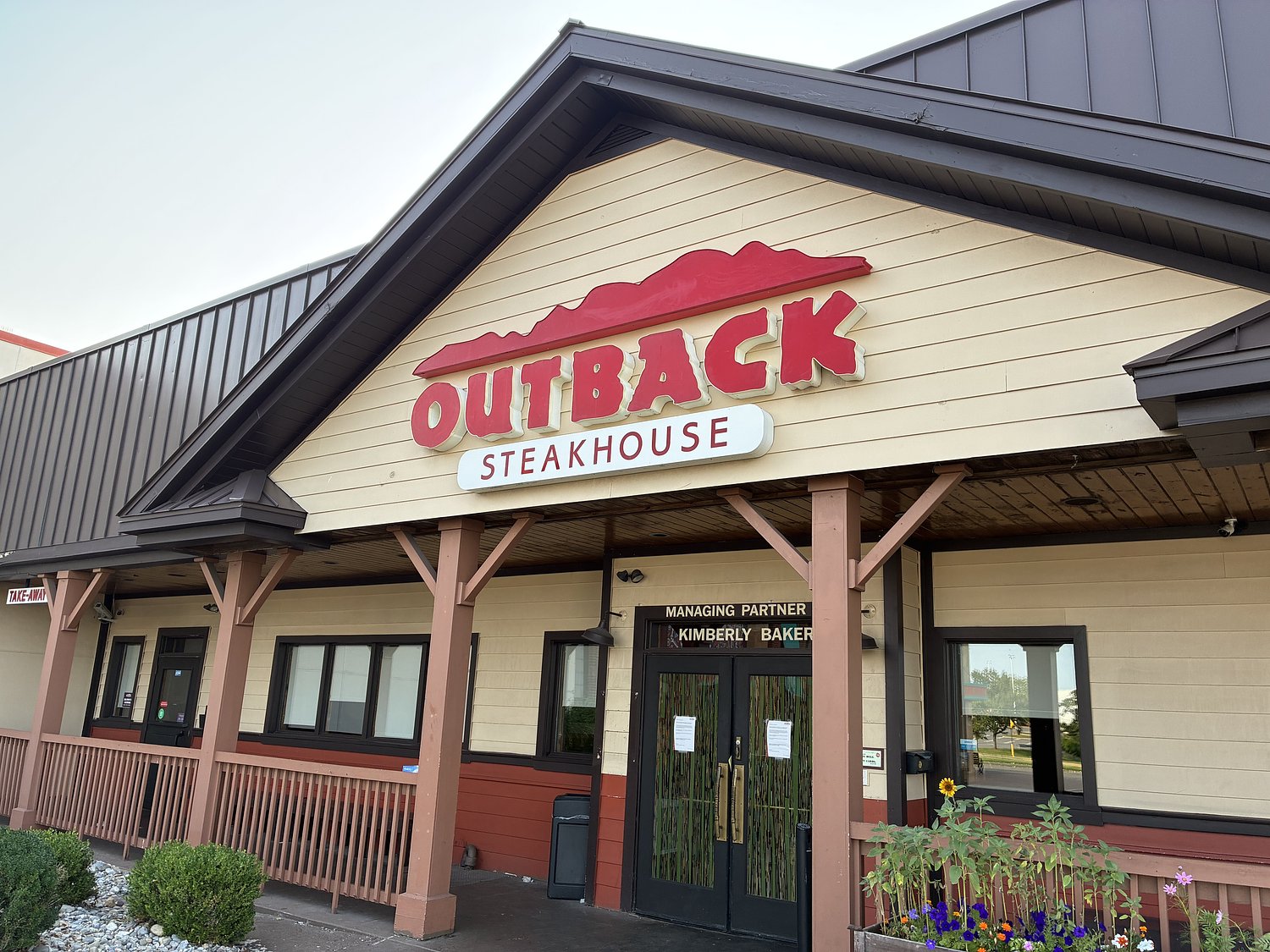 Outback Steakhouse closes Staten Island location after 20 years in business