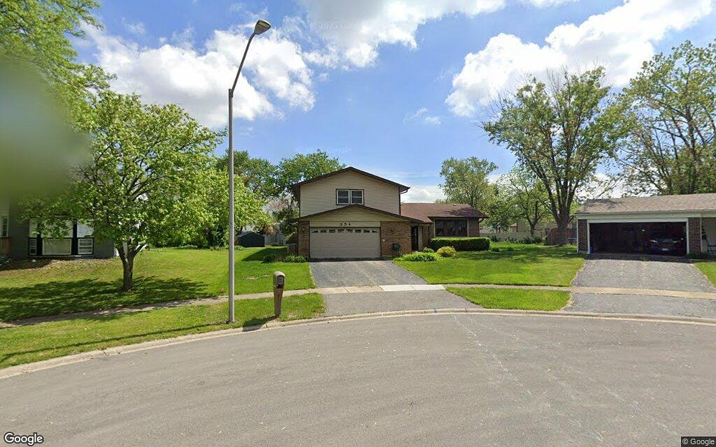Sale closed in Bolingbrook: $475,000 for a single-family home