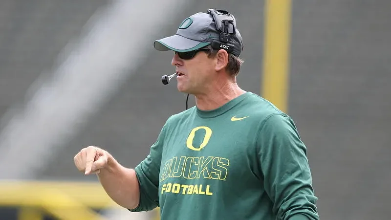 Former coach, author talks about Ducks’ rise, fall and the era that changed college football