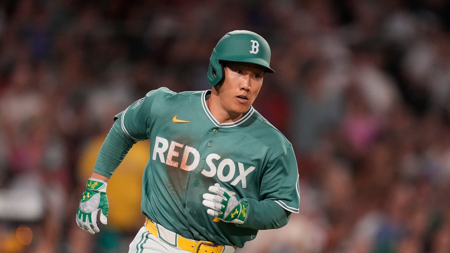 Red Sox’ Masataka Yoshida leaves game with injury