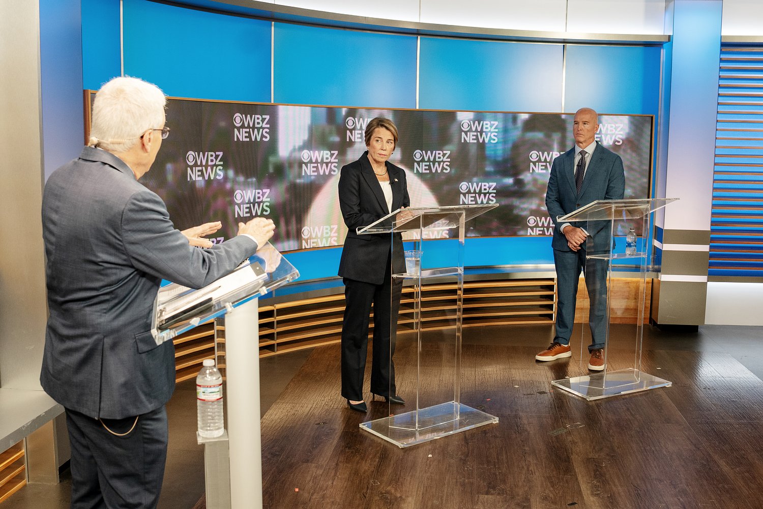 Healey ties Minogue to Trump as rivals trade attacks in first debate