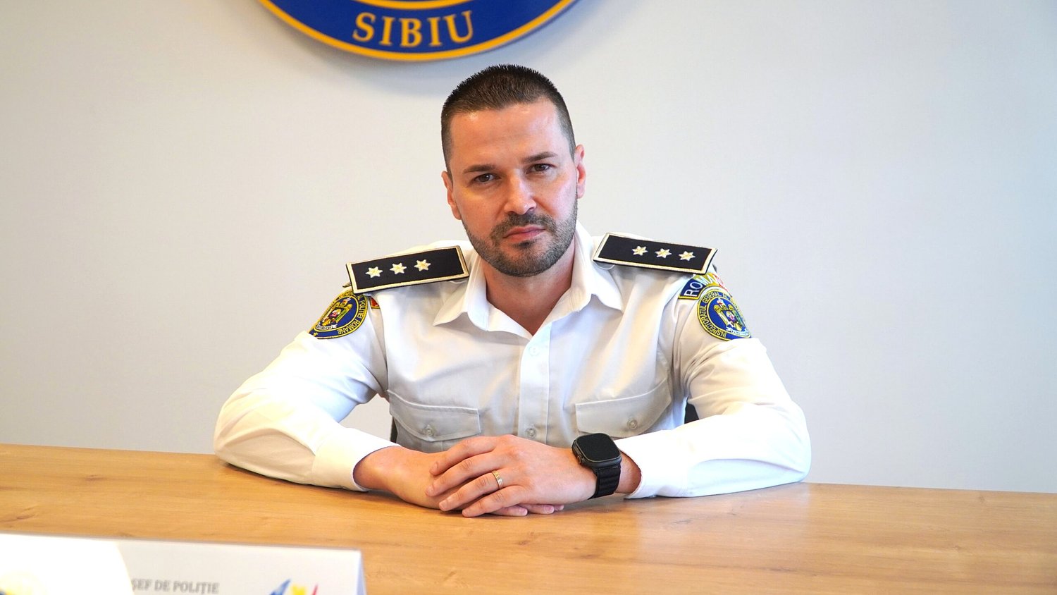 Cine este Cristian Stănciulescu, noul adjunct al IPJ Sibiu. Povestea omului din spatele uniformei: „Nu m-aș vedea făcând altceva”