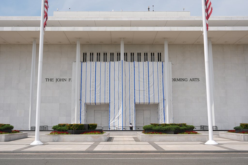 Kennedy Center renews call for Trump-backed shutdown after part of a ceiling collapses