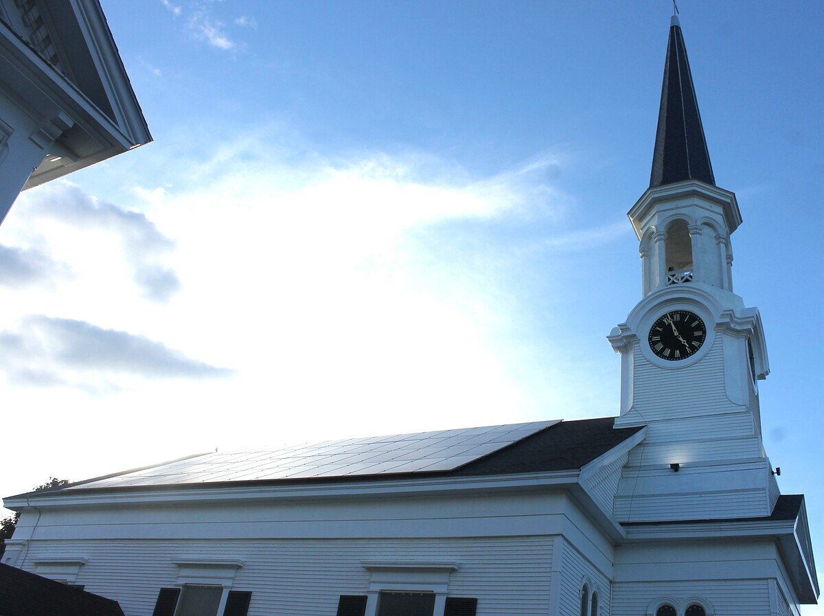 Rooftop solar eases New England's electric demand in heat wave