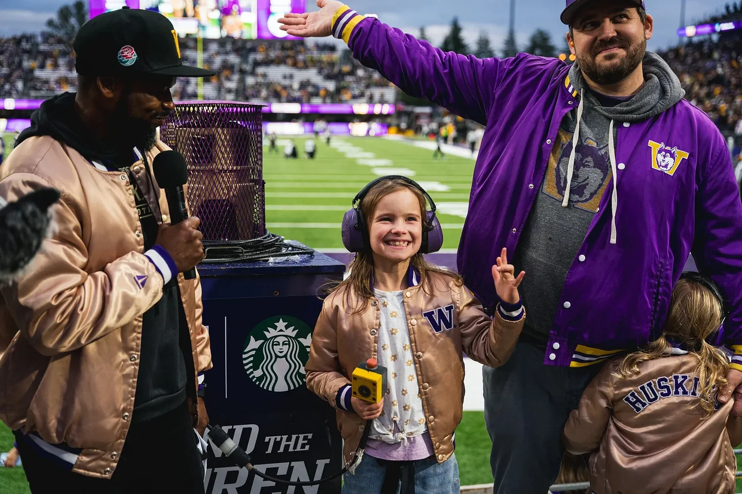 Washington Huskies celebrate WA girl after completing cancer treatment