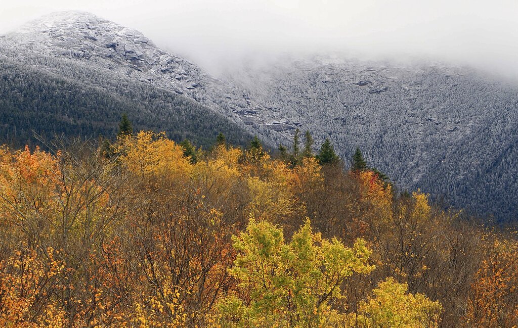 2 Massachusetts men injured while hiking New Hampshire mountains over the weekend