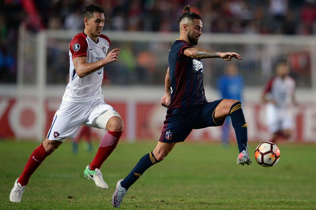 Pro soccer player’s wife, 2 children found dead following earthquakes in Venezuela