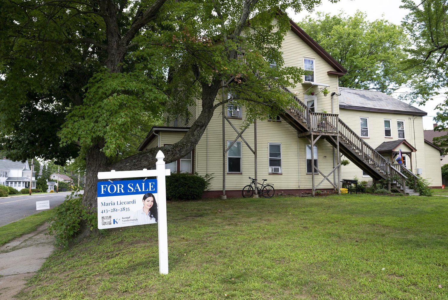 Easthampton tenants seek to buy their building, form co-op after rent hikes