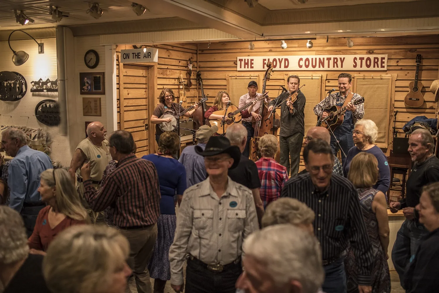 Southwest Field Notes: The Crooked Road is accepting affiliate venues for next year 