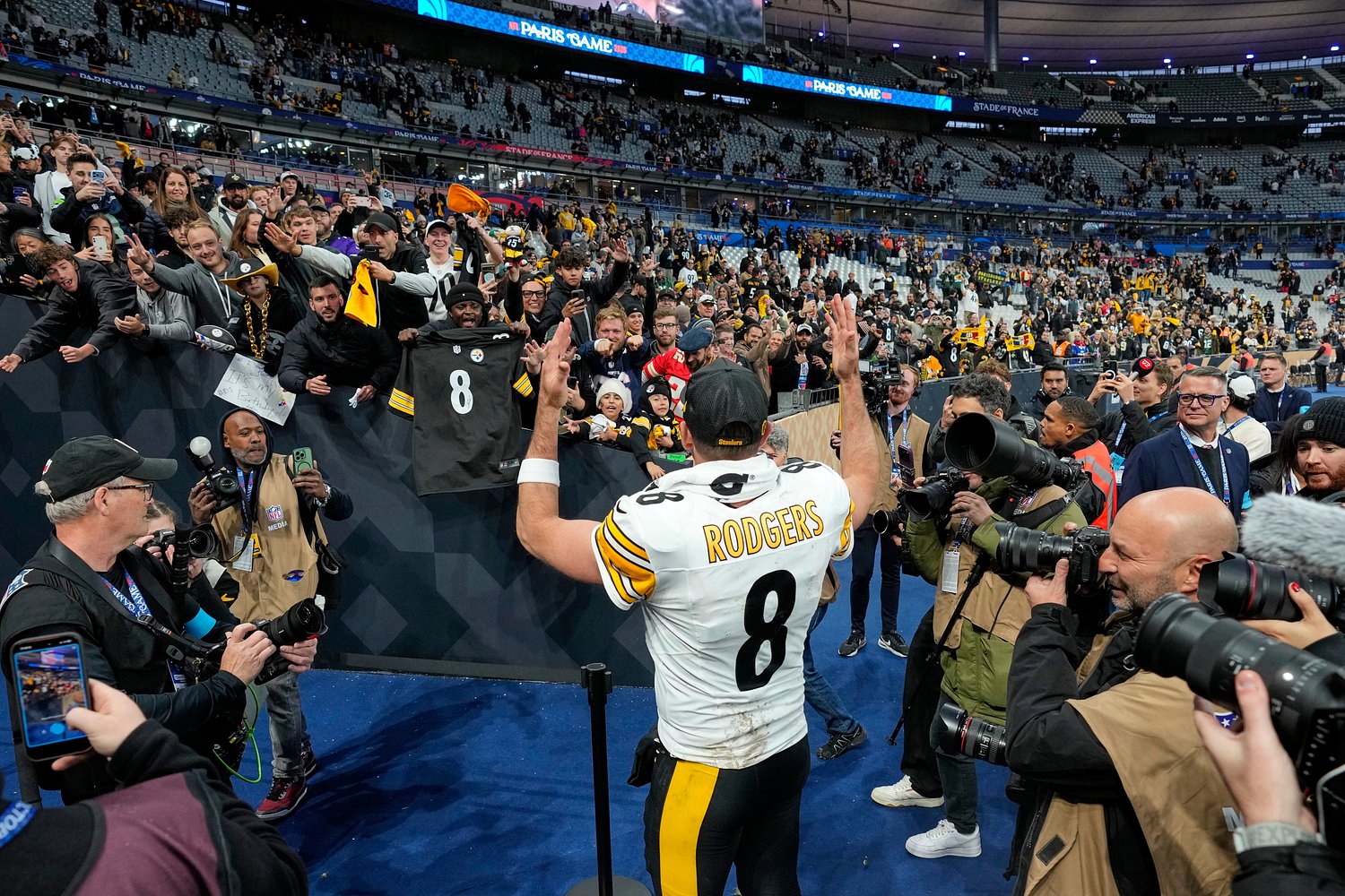 Aaron Rodgers, Steelers turned heads before making history in Paris