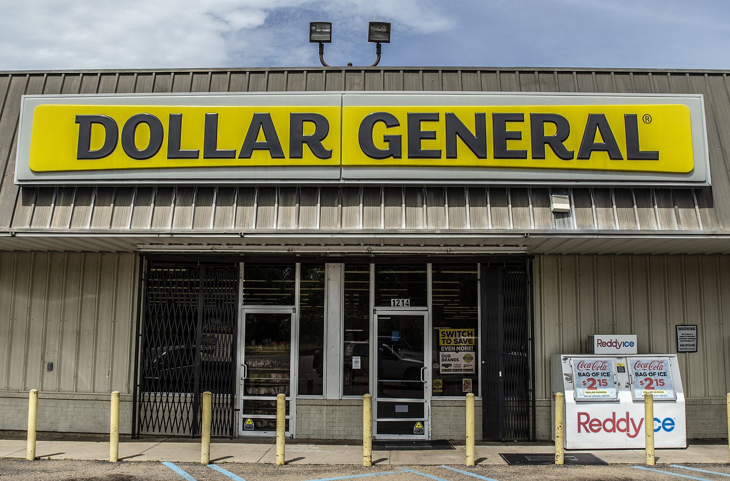 Mississippi joins lawsuit claiming Dollar General overcharged customers