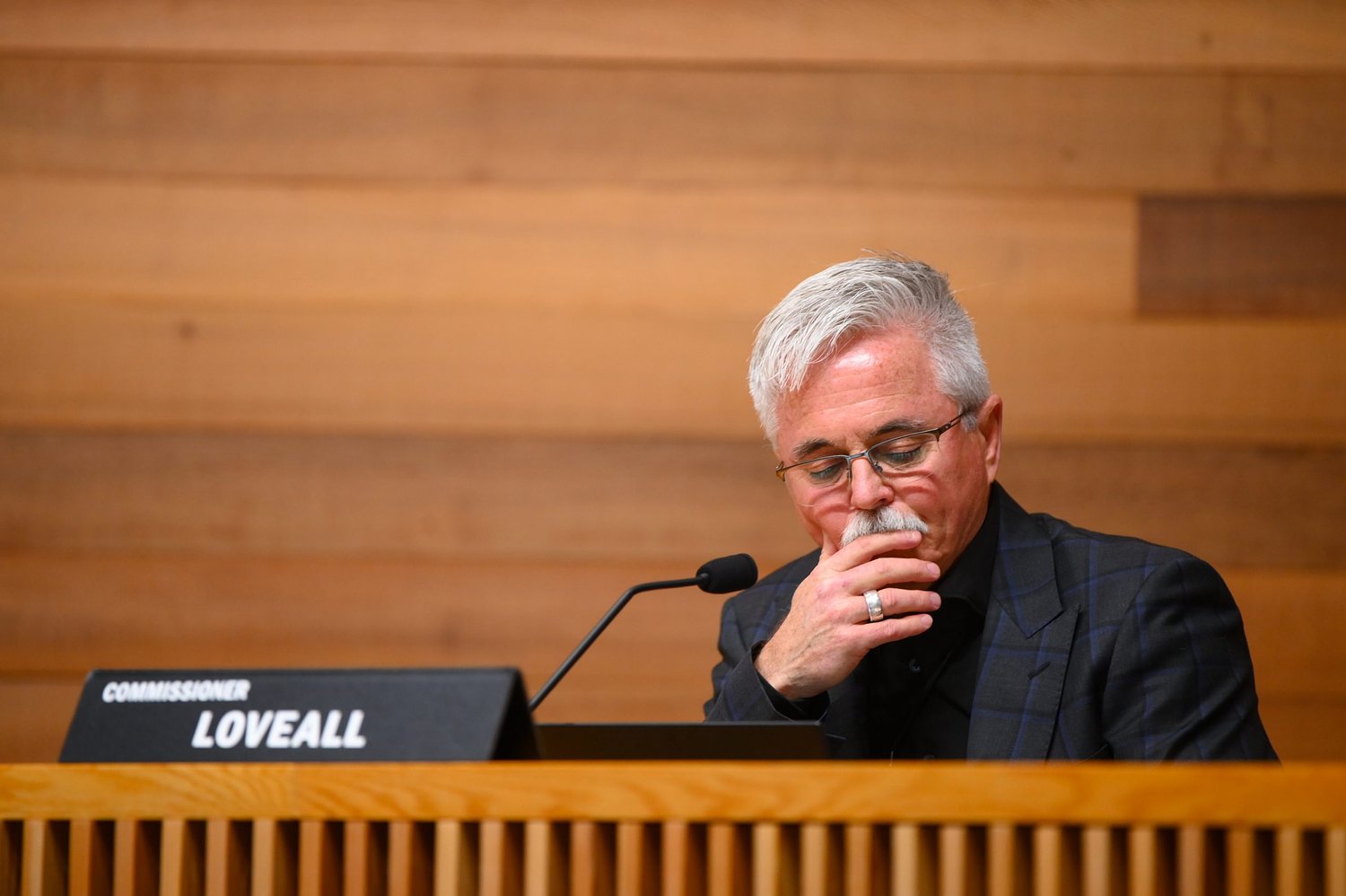 Judge’s order deals blow to Loveall’s lawsuit against Lane County