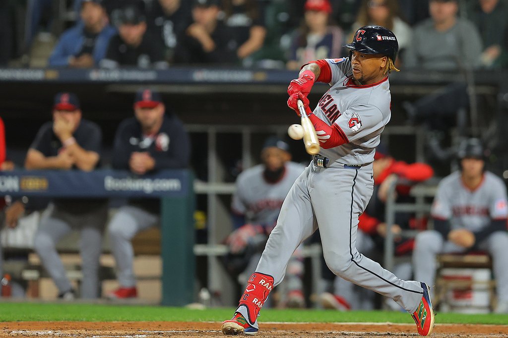 José Ramírez delivers again as Guardians slugger flips Game 4 with go-ahead blast against White Sox