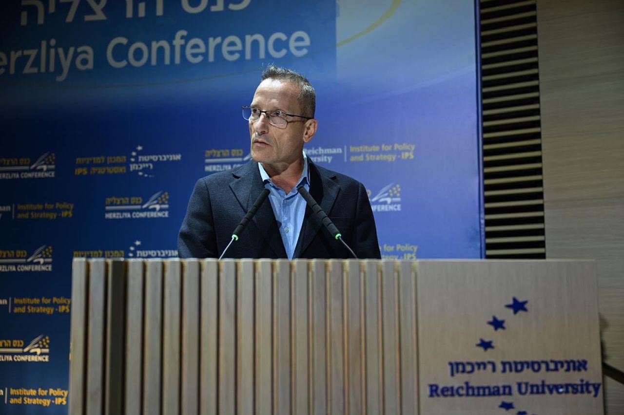 Israeli Defense Ministry head urges Israelis to understand U.S. perspective amid MOU negotiations