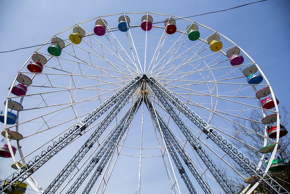Woman sues Knoebels after breaking leg while exiting Ferris wheel