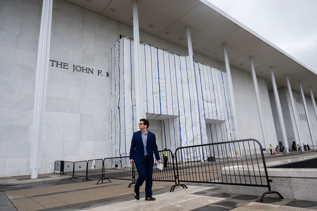 Judges deny request to return Trump's name to Kennedy Center pending an appeal
