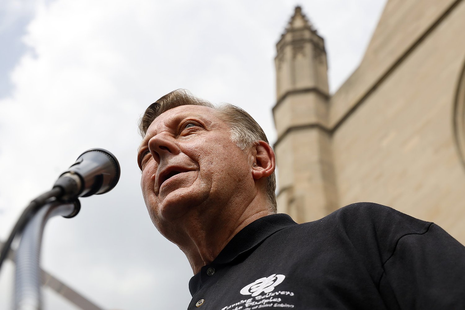 Activist Catholic priest Michael Pfleger again accused of sexual abuse