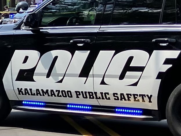 Kalamazoo police investigate shootings of two women