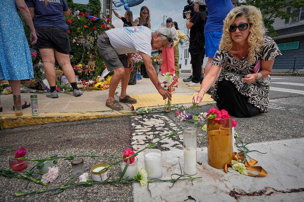 Lawmakers demand answers after 'bombshell' report of ICE officer shooting in Maine