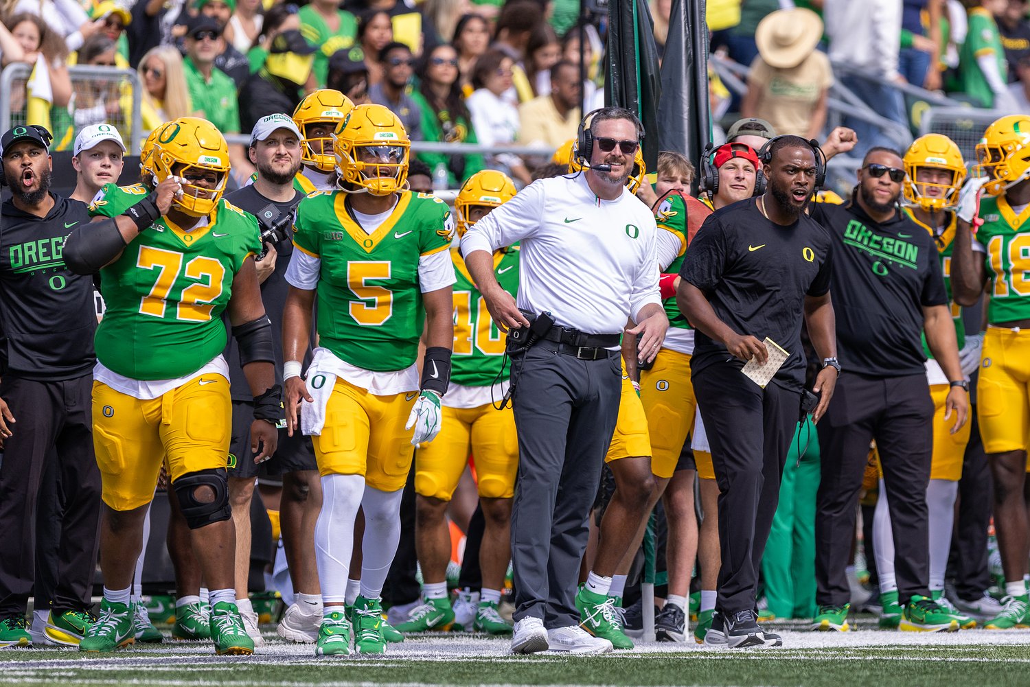 Oregon loses injured offensive lineman for the season