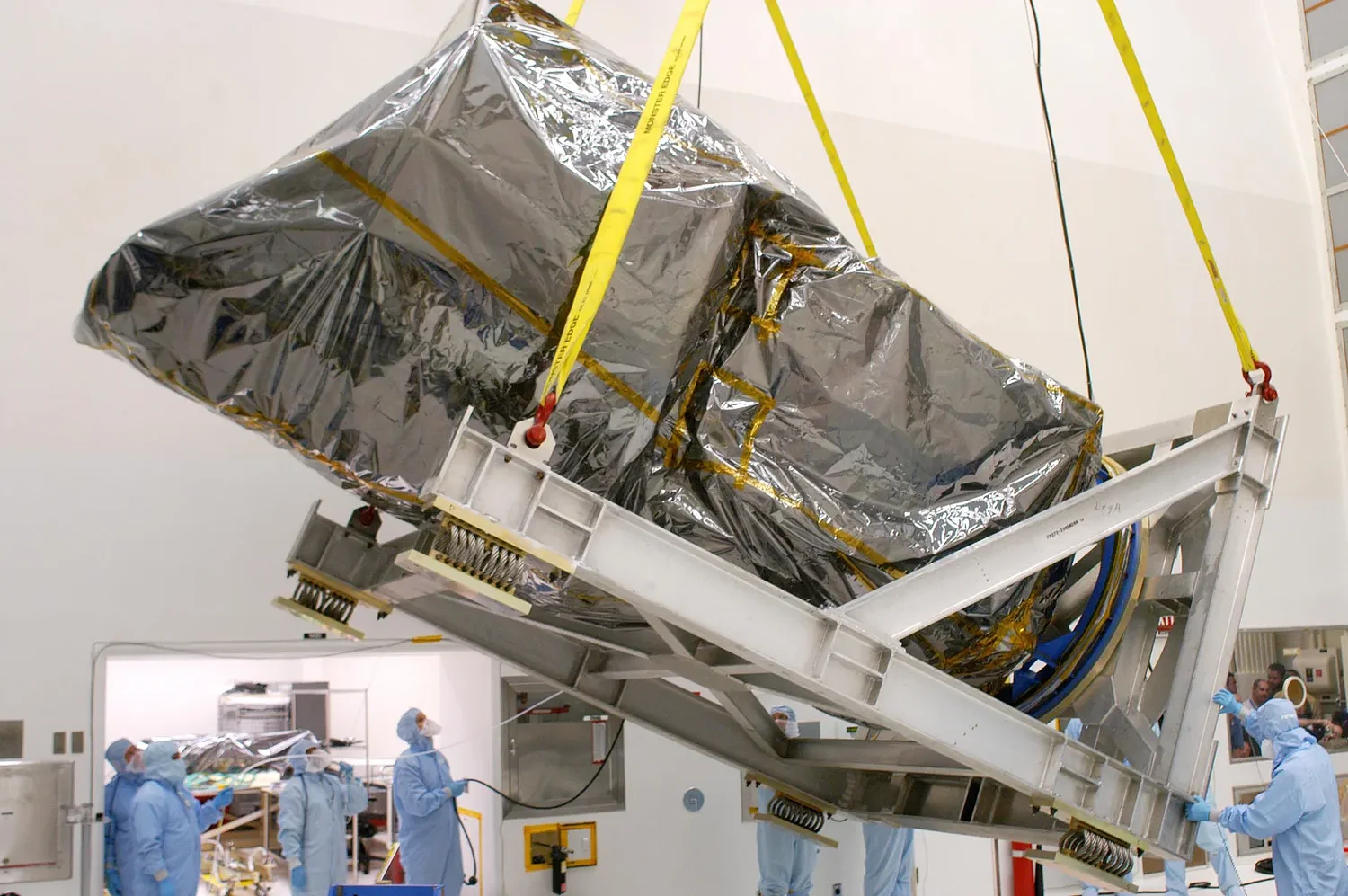 NASA telescope is on the verge of plunging back to Earth after failed rescue mission