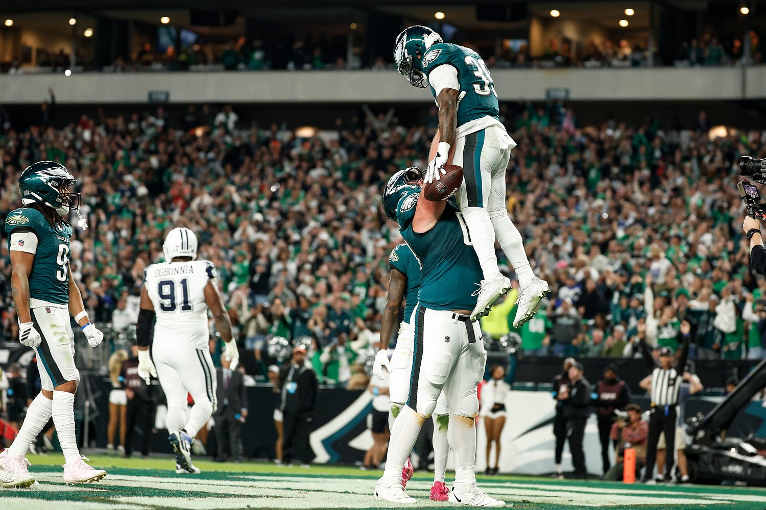 Eagles place playmaker on injured reserve
